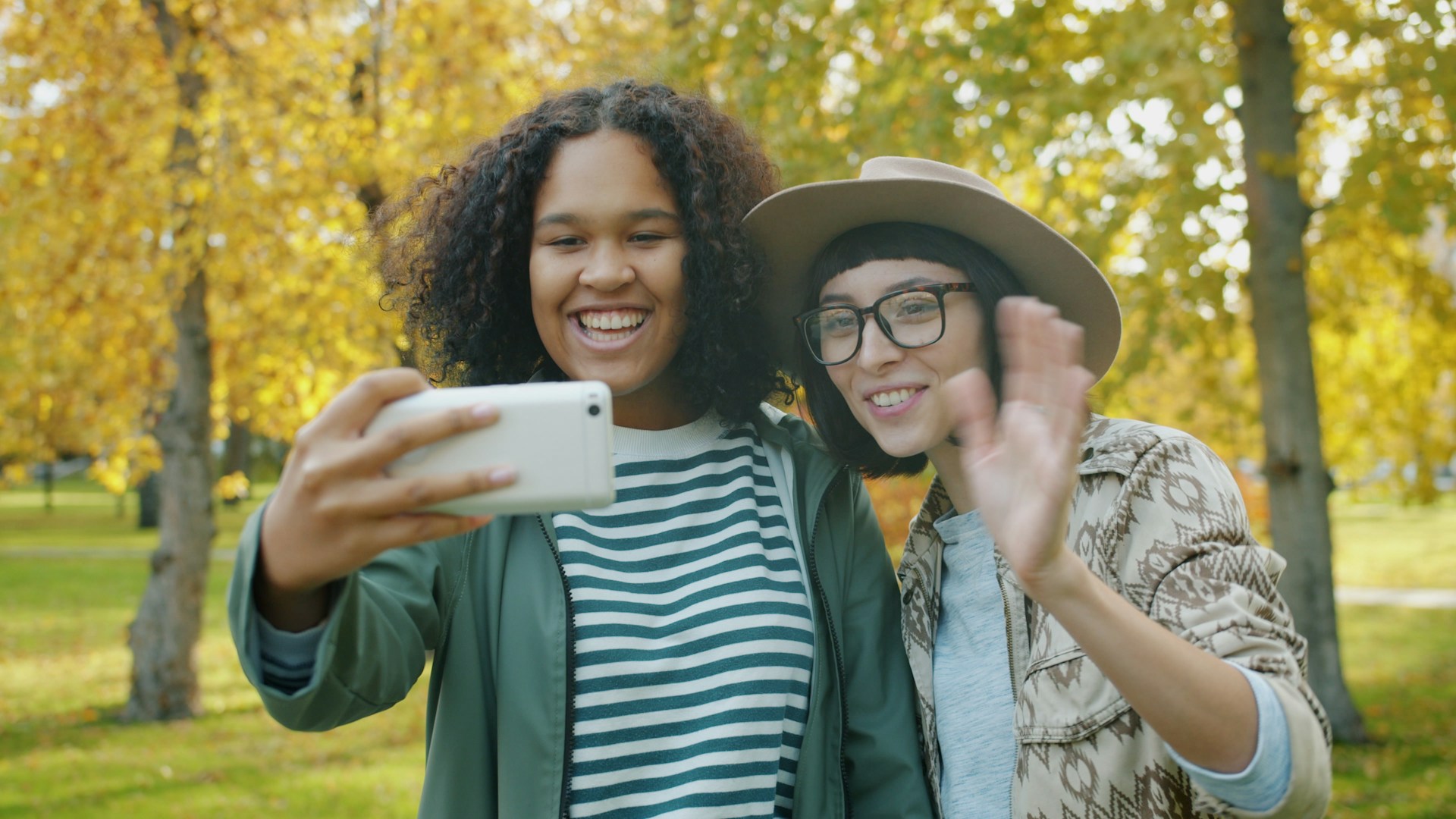 6 Ways to Be More Interesting and Make More Friends